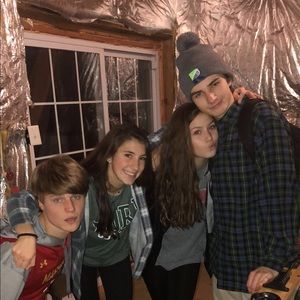 Meet your Posher, Olivia